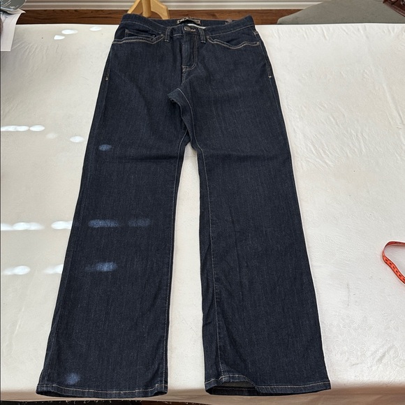 Heritage 34 CHARISMA JEAN 32x31.5”